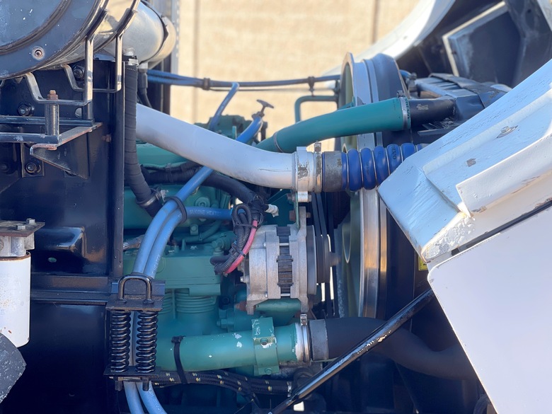 2002 Volvo WXLL McLellan 4,000 Gallon Water Truck