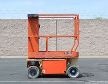 JLG 1230ES Vertical Mast Lift