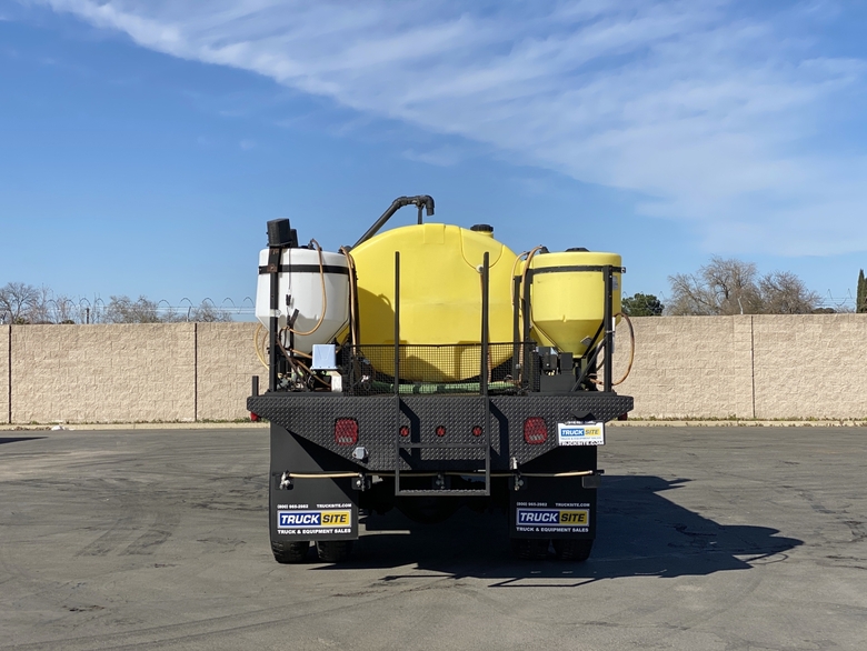 1992 International 4800 4x4 Raven Pesticide Spray Truck