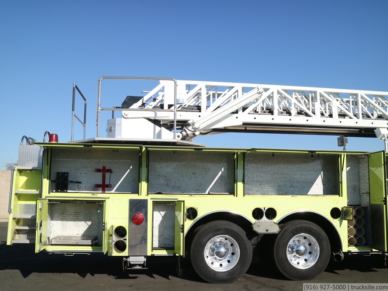 1995 Spartan Gladiator LTI 110' Quint 1750/150 Ladder Truck