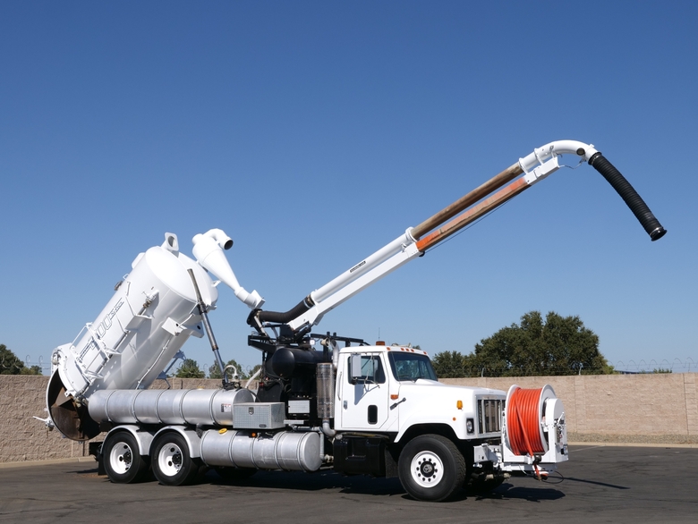 1995 International Vactor 2115 PD Combo Vac