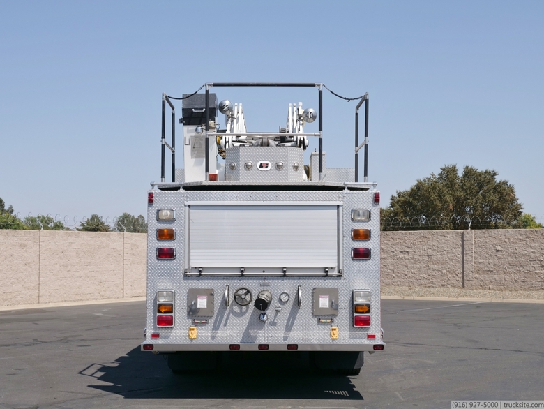 1997 Spartan Gladiator LTI 75' Aerial Ladder Fire Truck