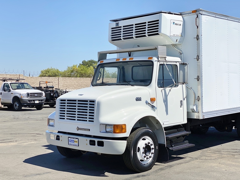 1998 International 4700 18' Reefer Box Truck