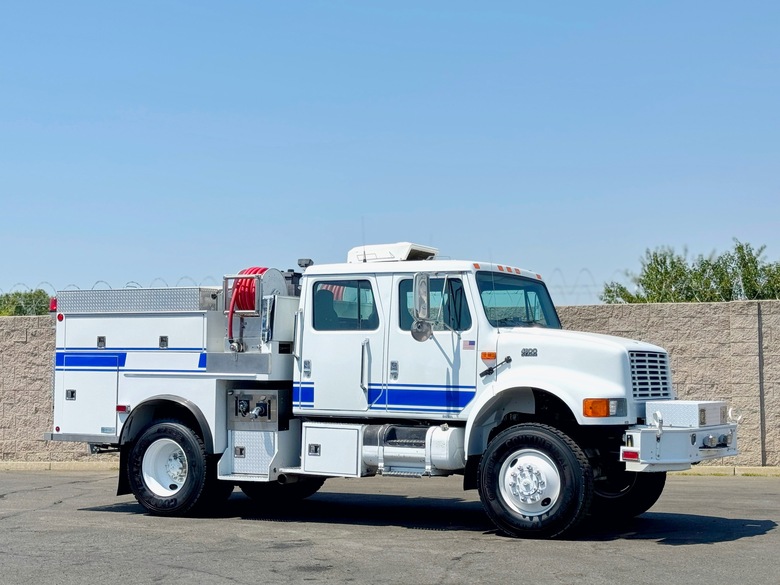 1998 International 4800 4x4 Type 3 500/500/20 Fire Pumper