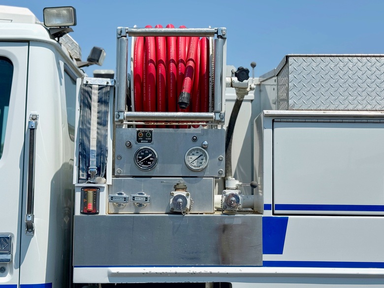1998 International 4800 4x4 Type 3 500/500/20 Fire Pumper