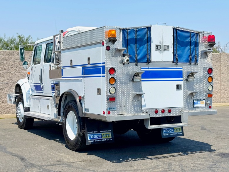 1998 International 4800 4x4 Type 3 500/500/20 Fire Pumper