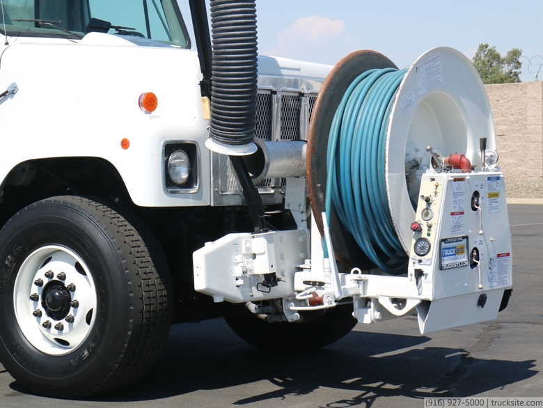 1998 International Vac-Con 9 Yard / 1,000 Gallon Combo Sewer Truck