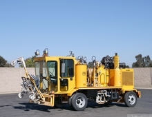 2000 M-B 260RS Self Propelled Intermediate Paint Striper