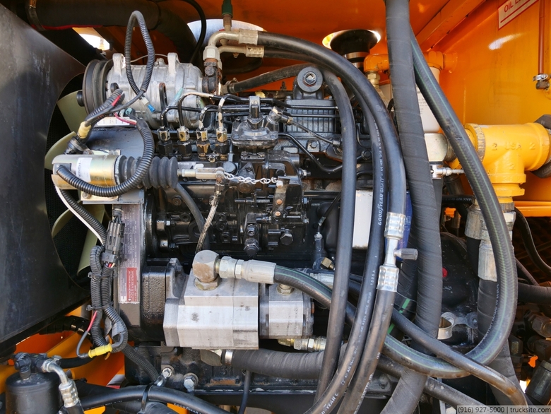 2000 M-B 260RS Self Propelled Intermediate Paint Striper