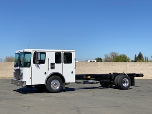 2000 HME 1871 Series Crew Cab & Chassis