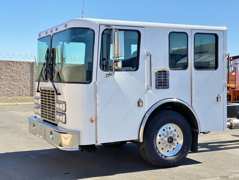 2000 HME 1871 Series Crew Cab & Chassis
