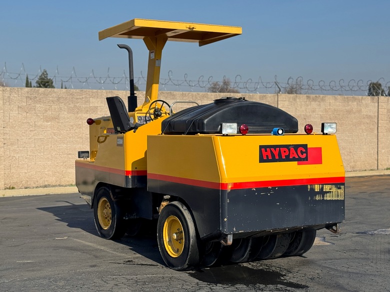 Hypac C530AH Wheel Pneumatic Roller