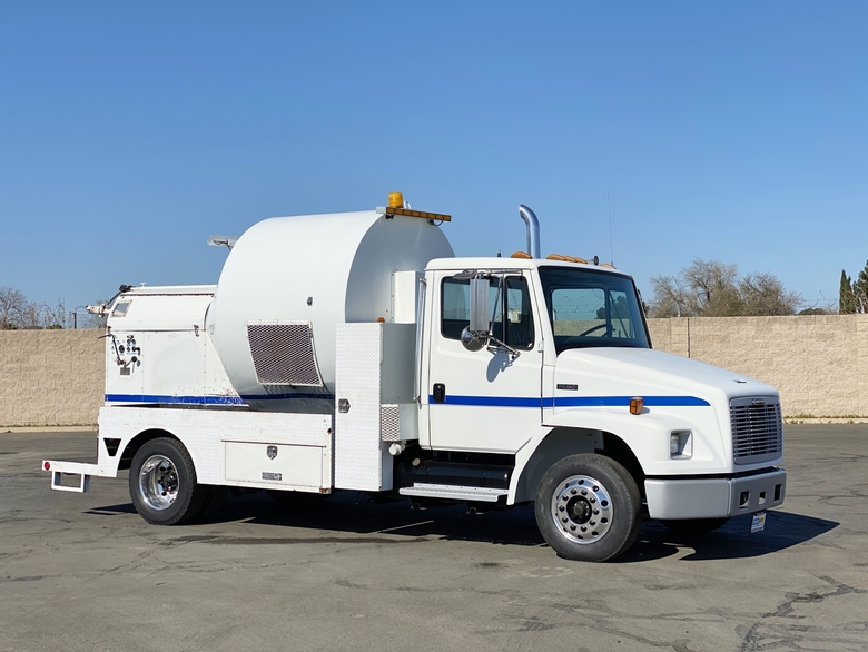 2003 Freightliner FL60 OK Champion S660 Power Rodder Truck