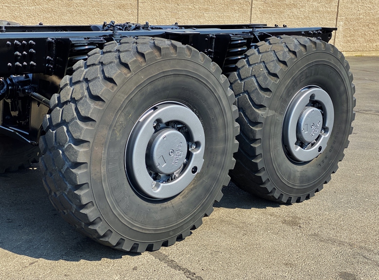 2003 Oshkosh MK23 6x6 Tandem Axle Cab & Chassis