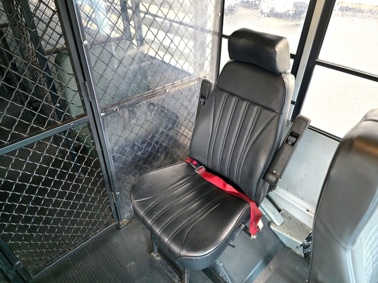 2003 Thomas Saf-T-Liner Prison Jail Transport Bus