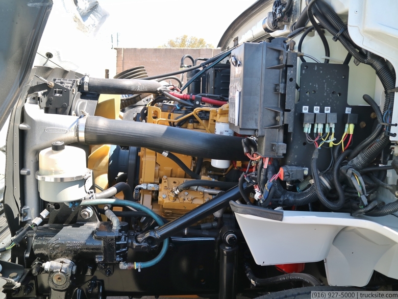 2004 Sterling Wachs Trav-L-Vac Valve Maintenance Truck