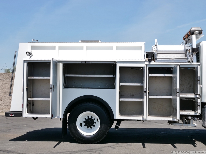 2004 International BME Type 4 250 GPM Brush Pumper