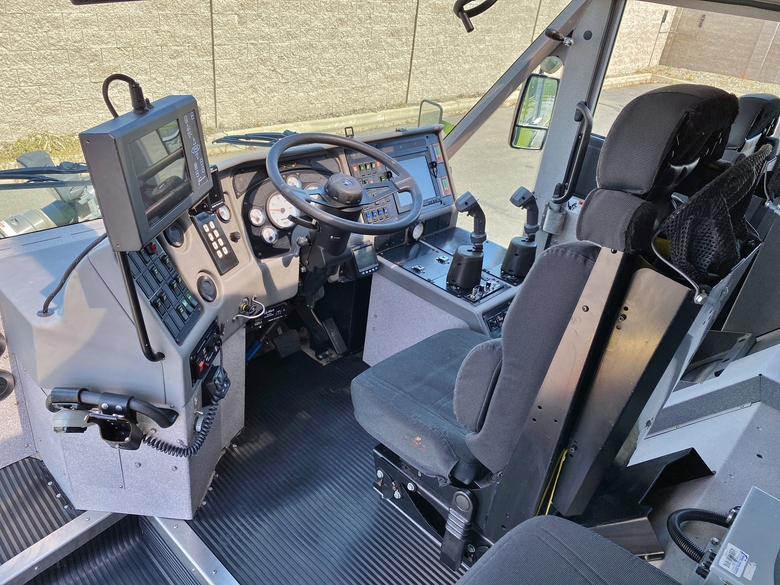 2004 Oshkosh Striker 3000 Aircraft Rescue (ARFF)