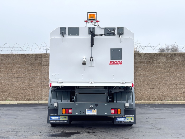 2004 International 4300 Elgin Crosswind Air Street Sweeper