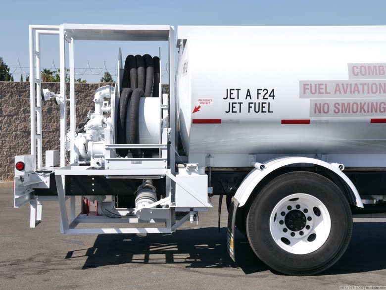 2005 Ford F750 Garsite 2,500 Gallon Jet Refueler Truck