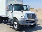 2005 International 4400 Utilimaster 17' Box Truck