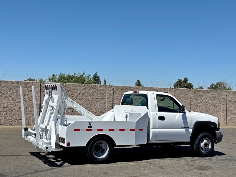 2005 GMC Amrep CDU Container Delivery