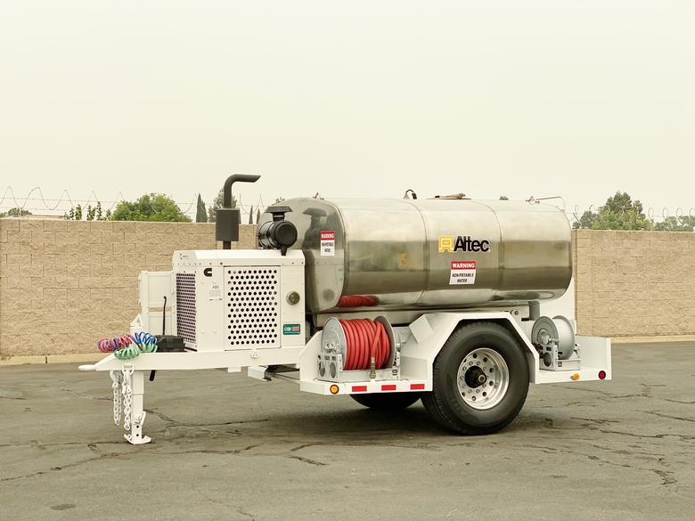 2006 Altec HLIW-1600T Hotline Insulator Washer Trailer