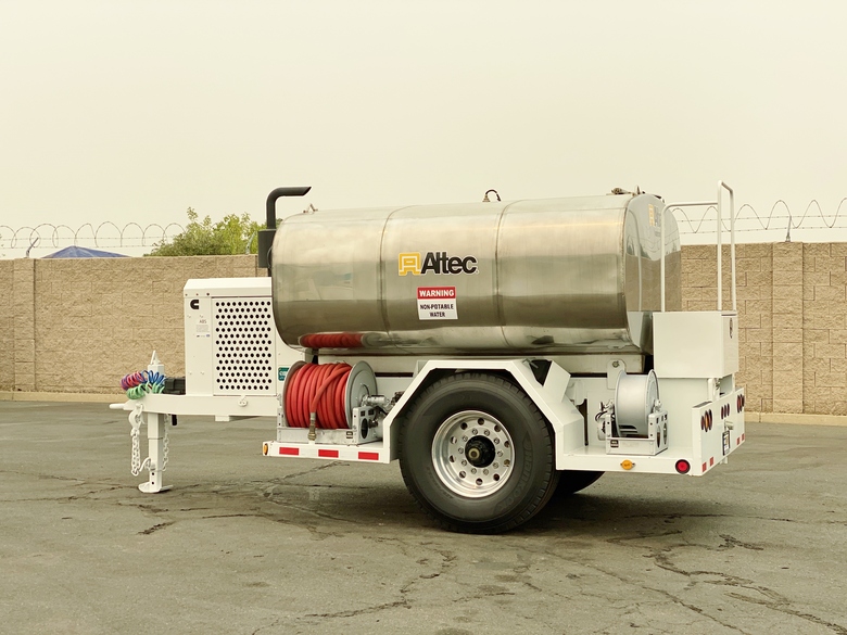 2006 Altec HLIW-1600T Hotline Insulator Washer Trailer