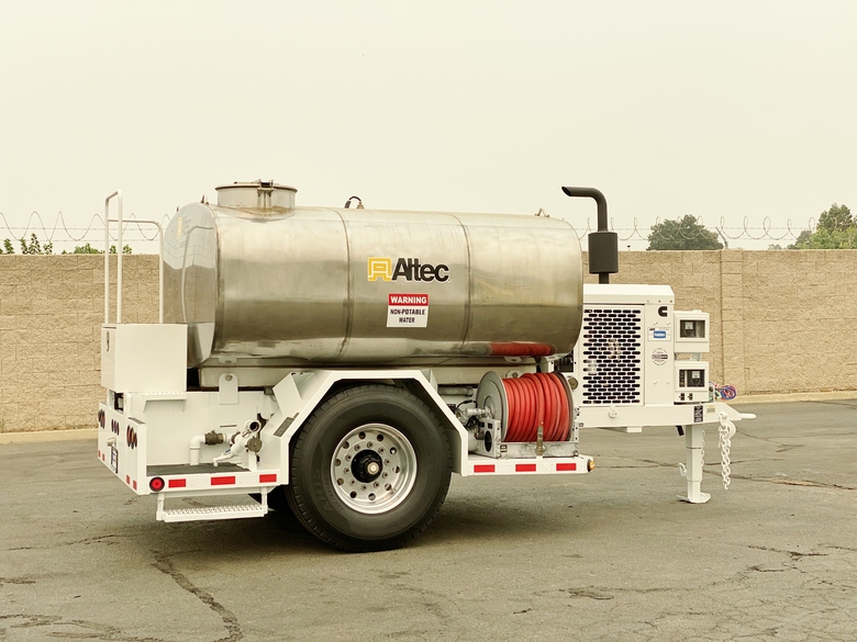 2006 Altec HLIW-1600T Hotline Insulator Washer Trailer