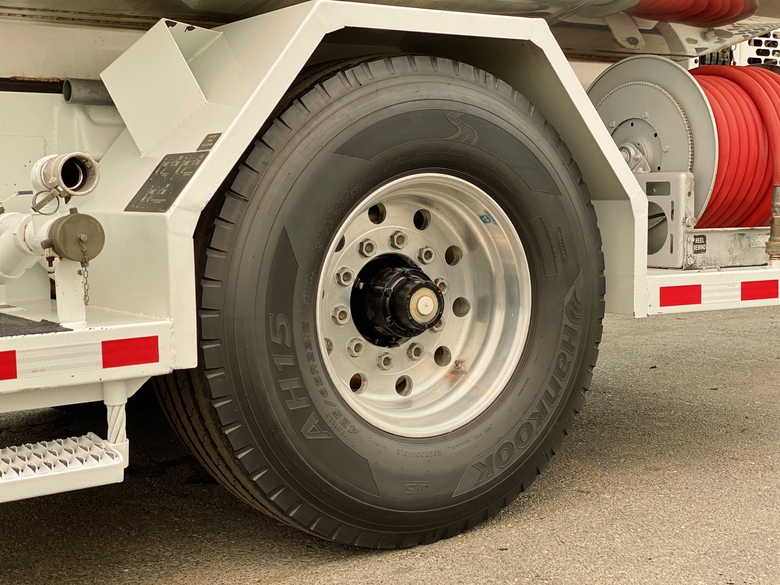 2006 Altec HLIW-1600T Hotline Insulator Washer Trailer