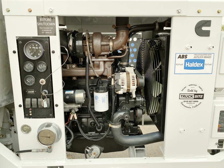 2006 Altec HLIW-1600T Hotline Insulator Washer Trailer