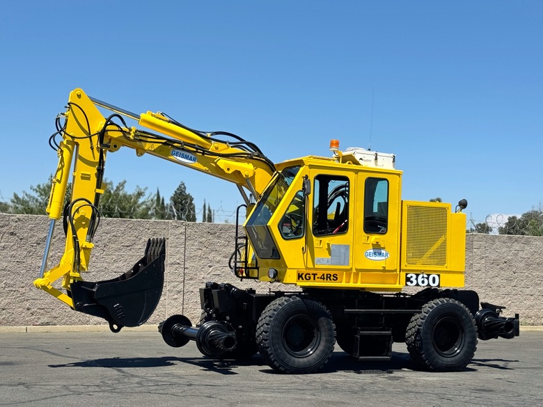 2007 Geismar KGT 220 4RS Hi-Rail Loader Excavator