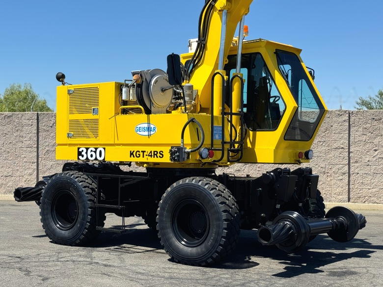2007 Geismar KGT 220 4RS Hi-Rail Loader Excavator