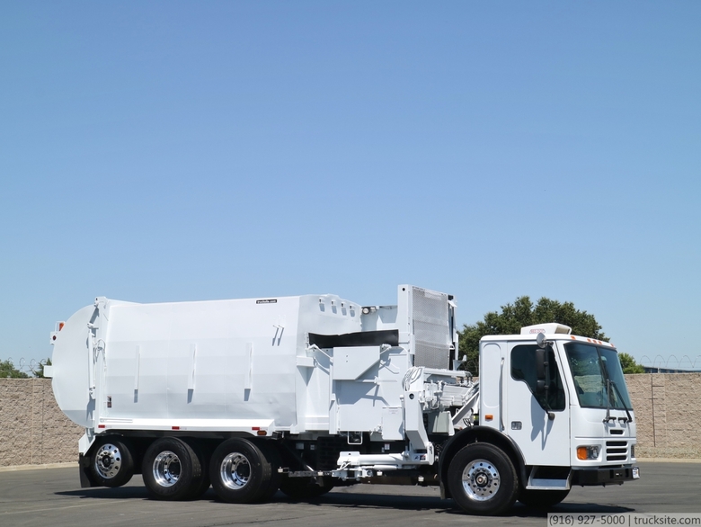 2007 American LaFrance Wayne Curbtender Side Loader