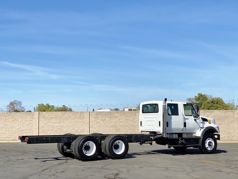 2008 International 7400 6x4 Crew Cab & Chassis