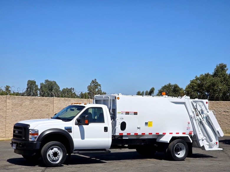 2008 Ford F550 New Way 8 Yard Rear Load Garbage Truck
