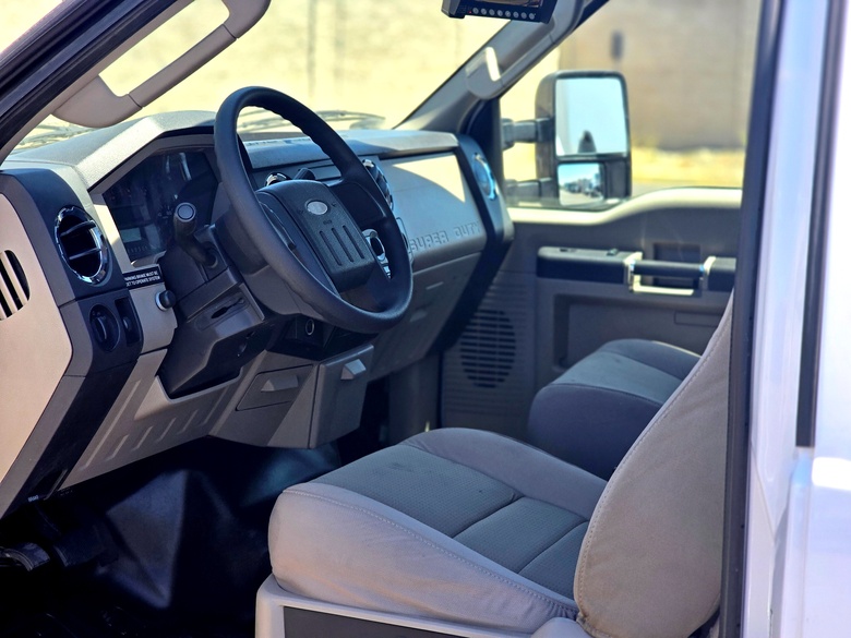 2008 Ford F550 New Way 8 Yard Rear Loader