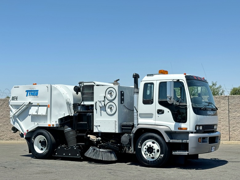 2008 Isuzu T7F Tymco DST-6 BAH Dustless Street Sweeper
