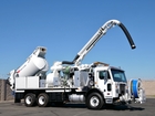 2009 Peterbilt 320 Vac-Con 9 Yard Hydro-Excavation Truck