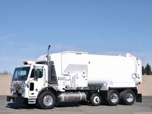 2009 Peterbilt Amrep LNG 36 Yard Auto Side Loader