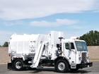 2009 Peterbilt 320 Amrep 18 Yard LNG Side Loader