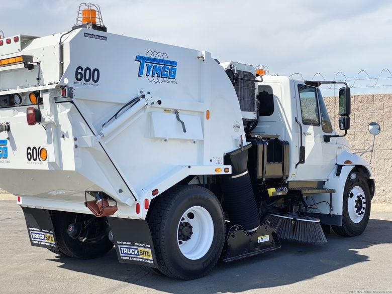2009 International Tymco 600 BAH Street Sweeper