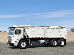 2009 Peterbilt 320 Heil HPT 23 Yard Tandem Axle Dump Truck