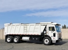 2009 Peterbilt 320 Heil HPT 23 Yard Tandem Axle Dump Truck