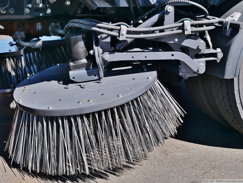 2010 Freightliner Johnston MS350 CNG Broom Street Sweeper