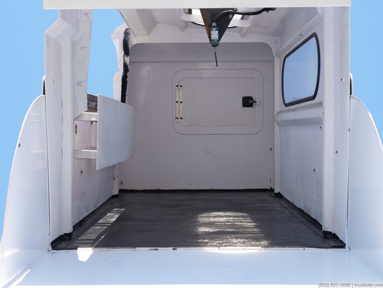 2010 Freightliner Johnston MS350 CNG Broom Street Sweeper