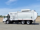 2010 Autocar McNeilus AutoReach CNG 32 YD Side Loader