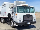 2010 Autocar McNeilus AutoReach CNG 32 YD Side Loader