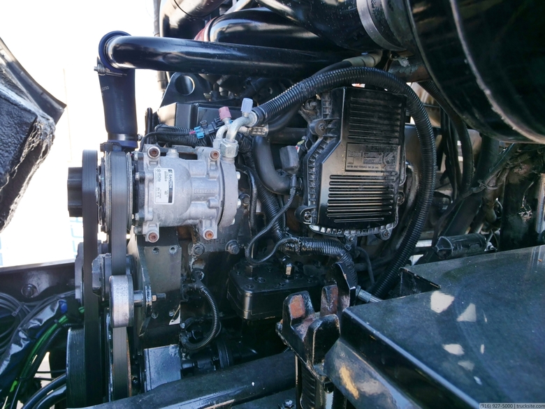 2010 CCC Low Entry Pak-Mor Garbage Rear Loader
