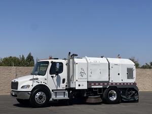  MRU600 New Way Mammoth 34 YD Front Load Garbage Truck